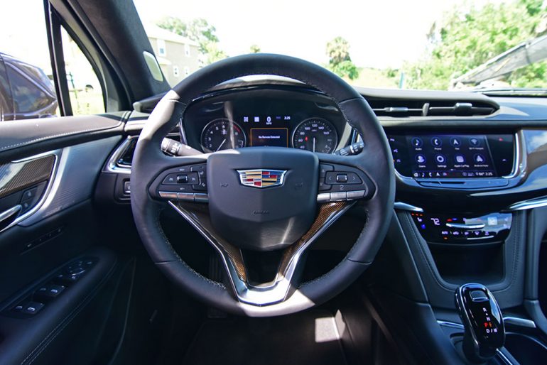 cadillac xt6 steering wheel