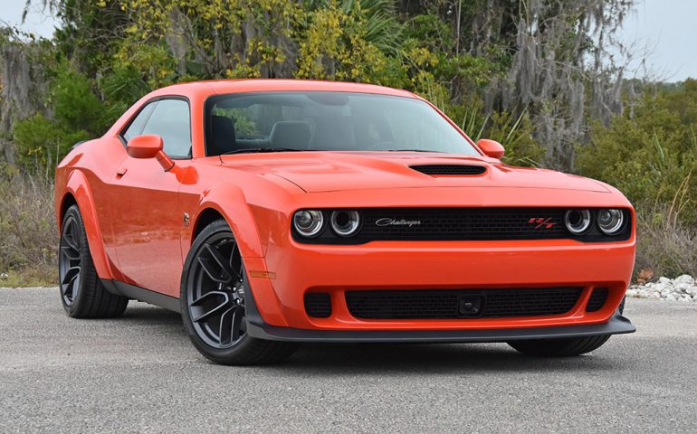 2019 dodge challenger rt scat pack widebody