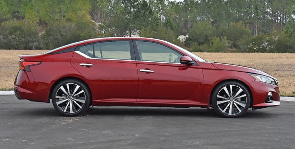 2020 Nissan Altima 2.0 Platinum VC-Turbo FWD Review & Test Drive ...