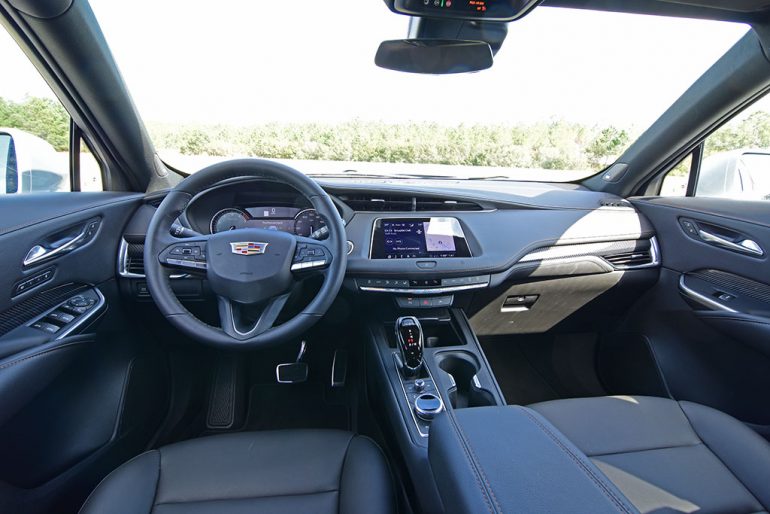 cadillac xt4 dashboard