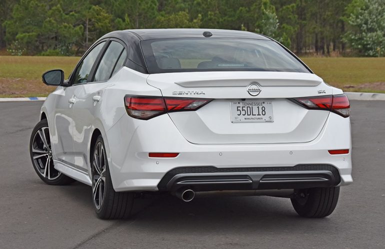 2020 nissan sentra sr back