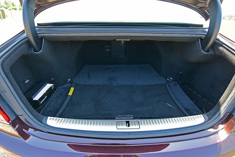 2020 genesis g90 premium 3.3t trunk