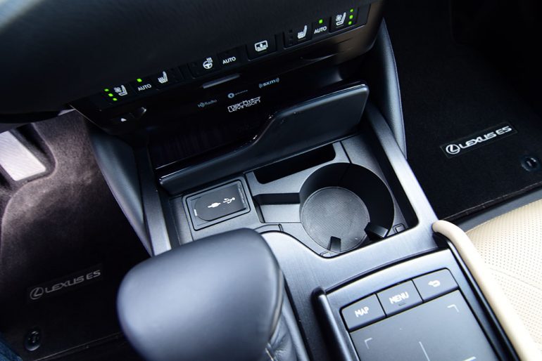 2020lexuses350ultraluxuryusbcupholder Automotive Addicts
