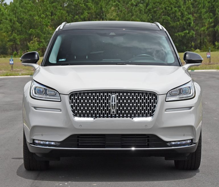 2020 lincoln corsair front
