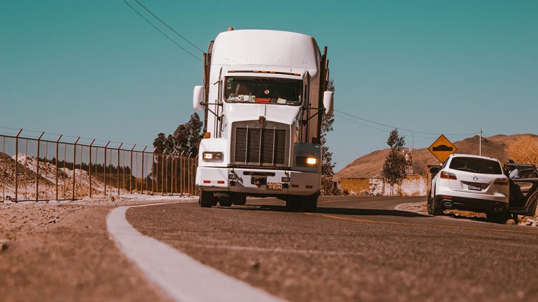 Critical Road Safety Tips All Truck Drivers Should Embrace
