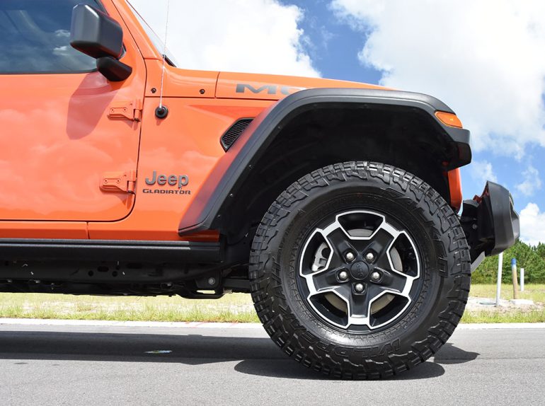2020 jeep gladiator mojave 33 inch tires