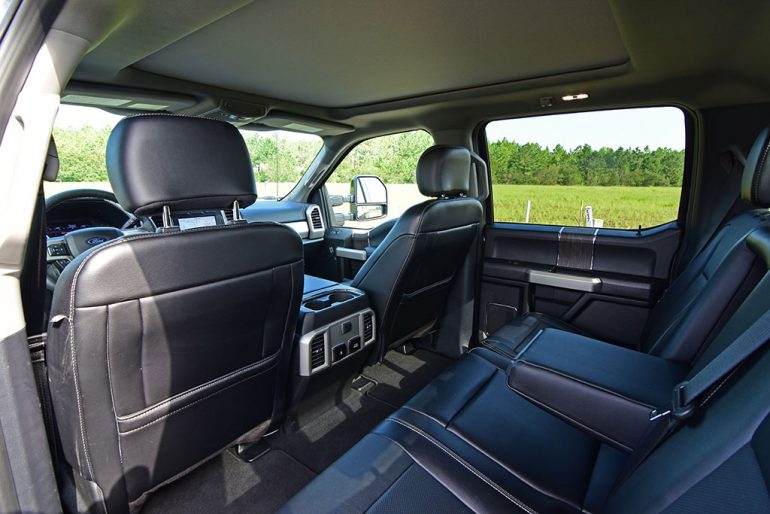 2020 ford f-250 super duty 7.3 V8 gasoline lariat cabin
