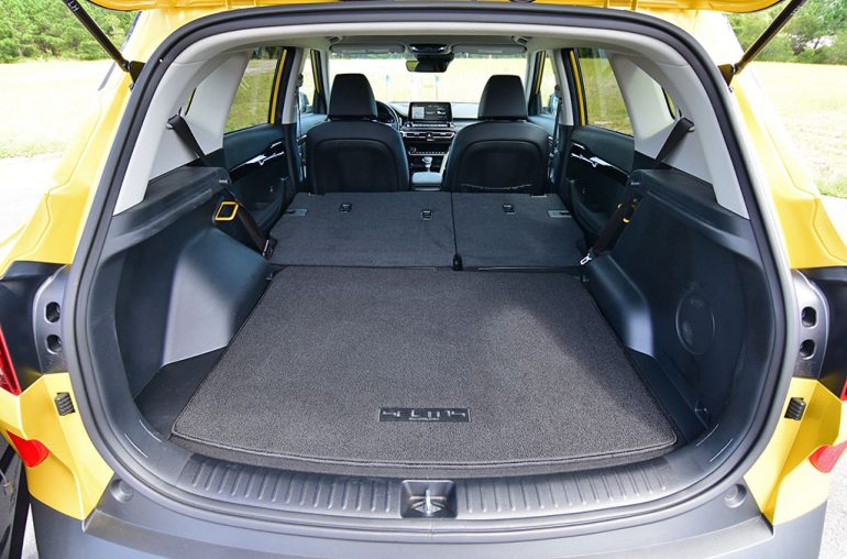 2021 kia seltos sx turbo awd cargo seats down