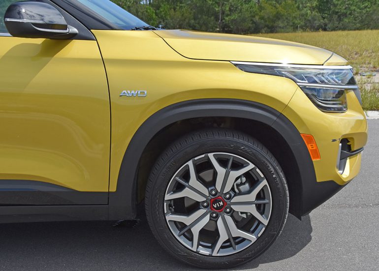 2021 kia seltos sx turbo awd 18-inch wheels