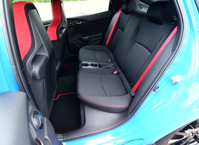 2020 honda civic type r rear seats