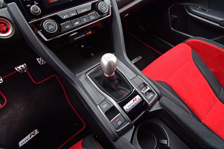 2020 honda civic type r manual shifter