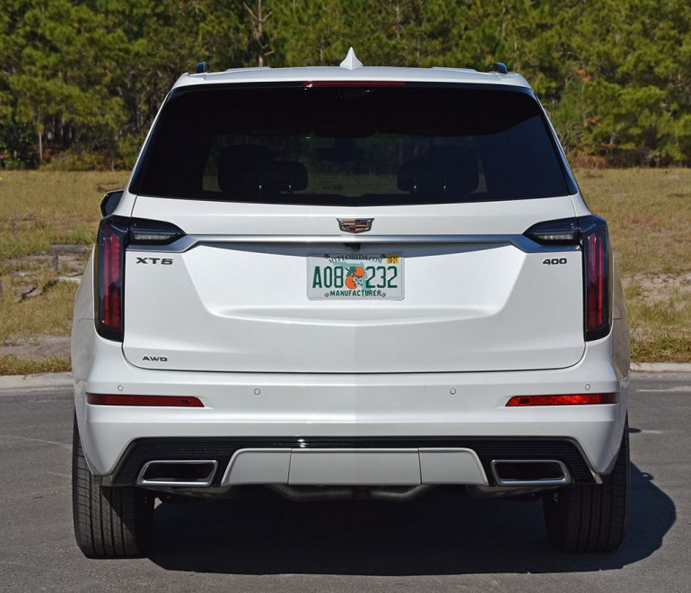 2021 cadillac xt6 rear