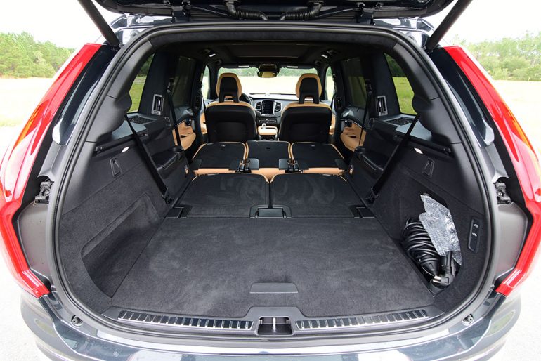 2021 volvo xc90 recharge t8 cargo