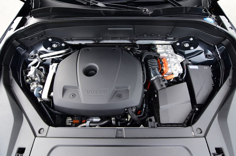 2021 volvo xc90 recharge t8 engine
