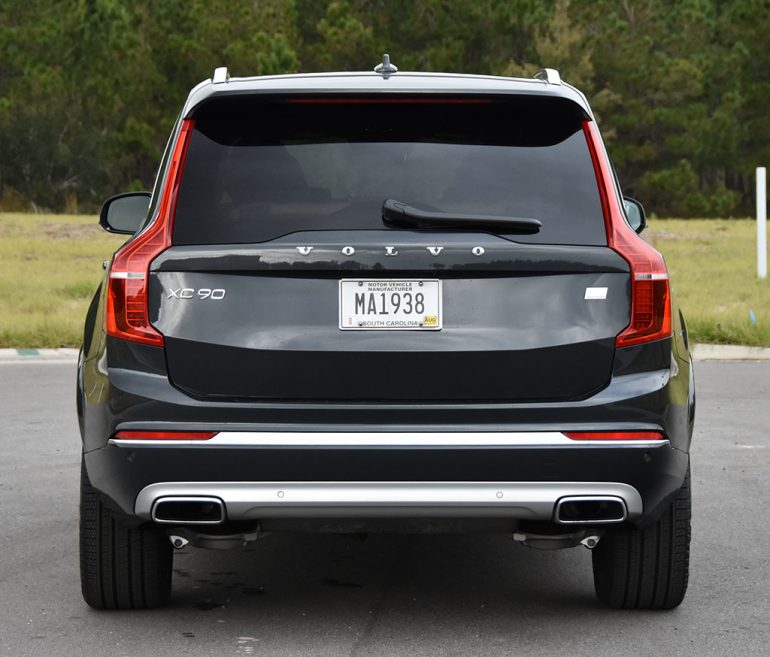 2021 volvo xc90 recharge t8 back