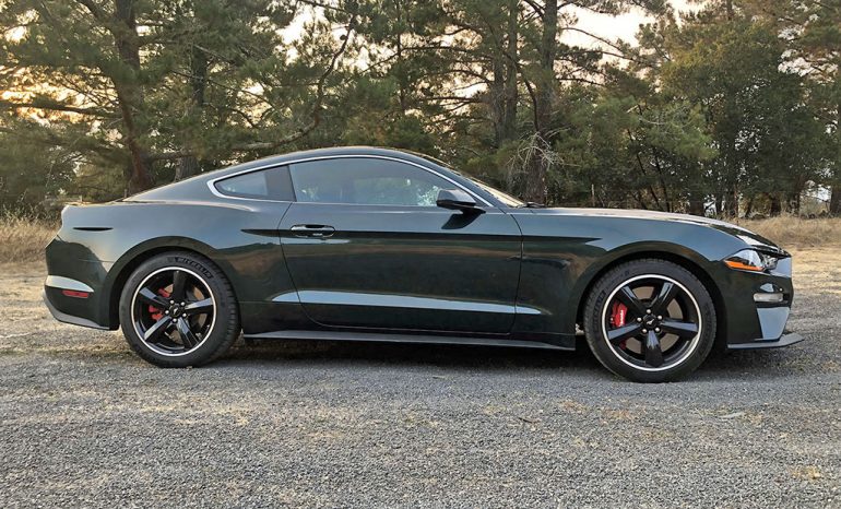 2020 ford mustang bullitt side