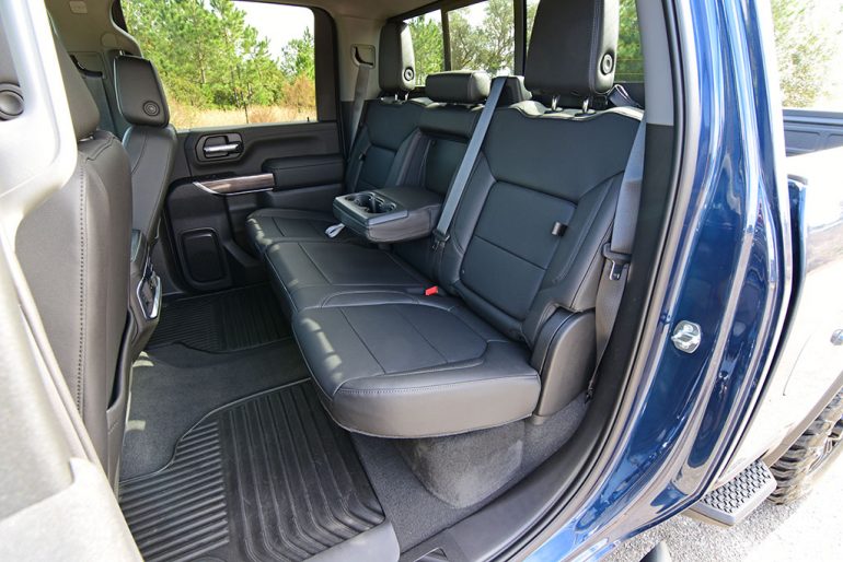 2021 chevrolet silverado 2500HD diesel rear seats