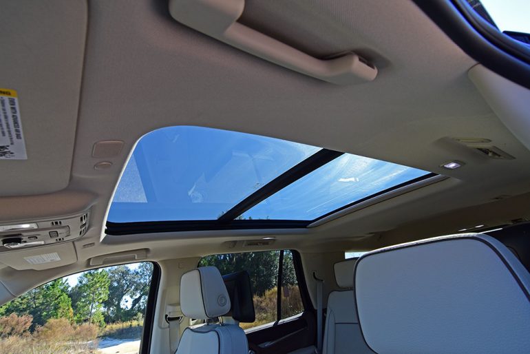 2021 gmc yukon denali sunroof