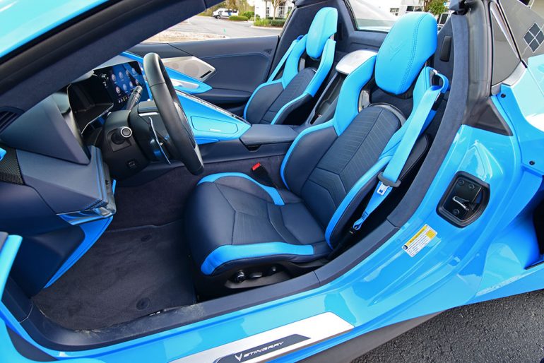 2020 chevrolet c8 corvette stingray convertible seats