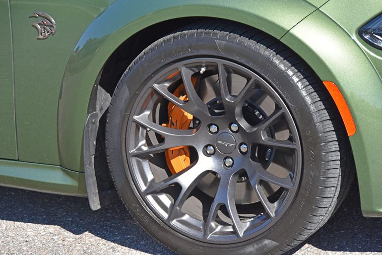 2021 dodge charger srt hellcat redeye wheel tire