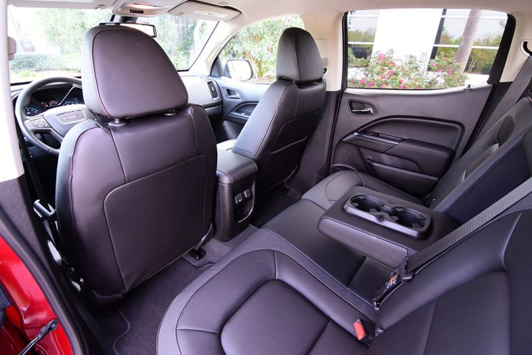 2021 gmc canyon at4 interior