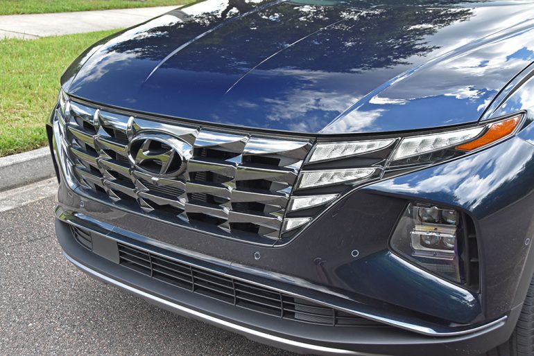 2022-hyundai-tucson-limited-hybrid-front-grille-led-lights : Automotive ...
