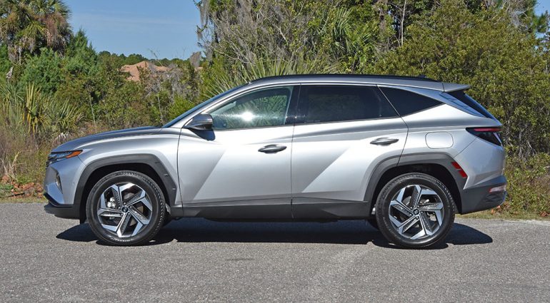 2022 hyundai tucson limited awd side