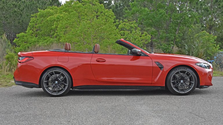 2022 bmw m4 competition convertible side