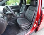 2022 chevrolet equinox rs awd front seats