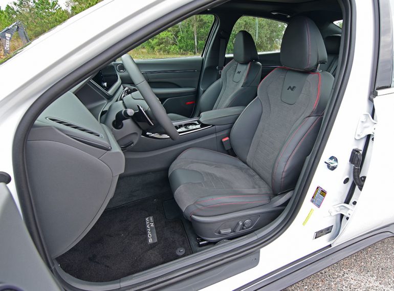 2022 hyundai sonata n line front seats