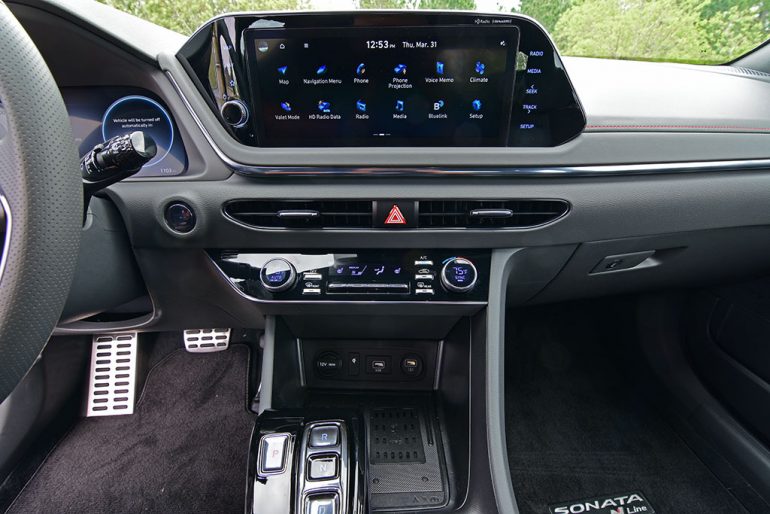 2022 hyundai sonata n line touchscreen