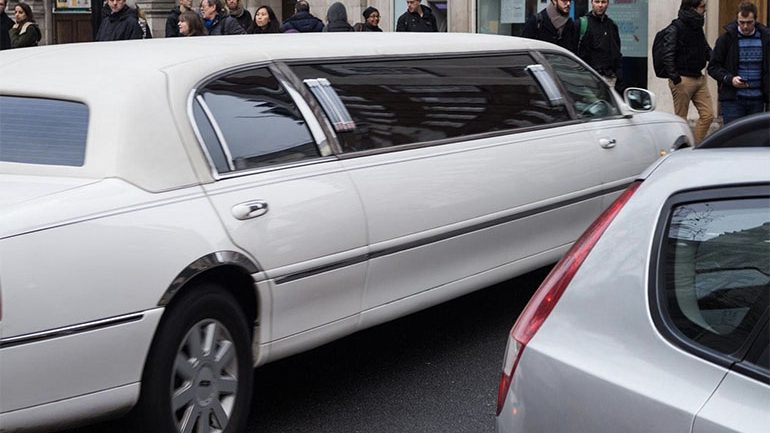 Why You Should Rent a Limo
