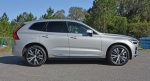 2022 volvo xc60 t8 recharge side