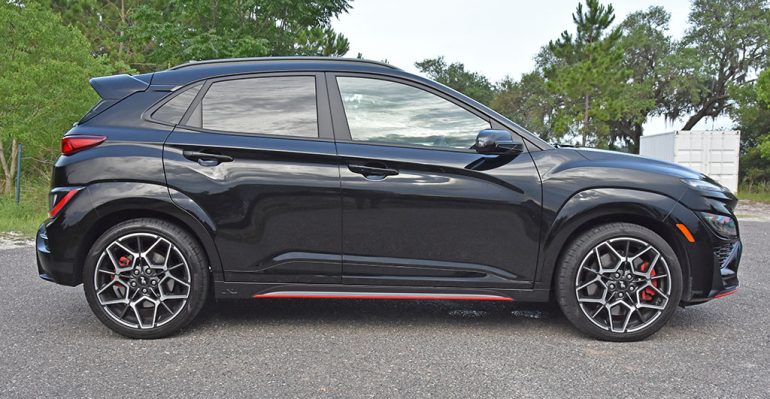 2022 hyundai kona n side