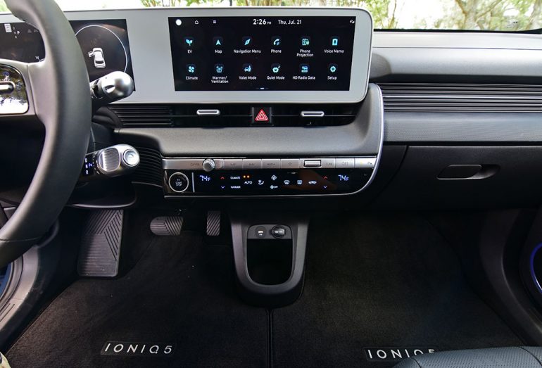 2022 hyundai ioniq 5 touchscreen