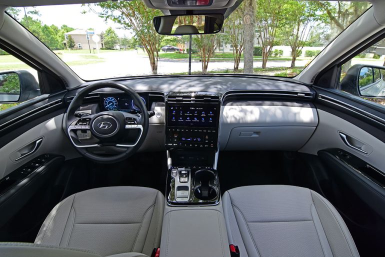 2022 hyundai tucson phev dashboard