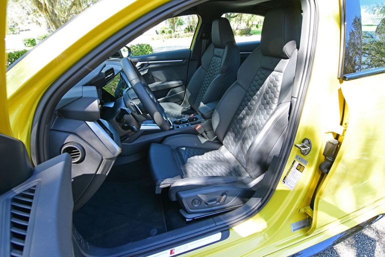 2022 audi rs3 front seats