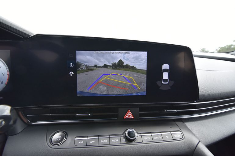 2022 hyundai elantra n backup camera