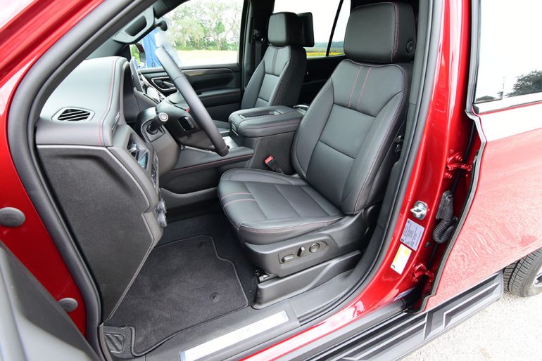 2023 chevrolet tahoe rst front seats