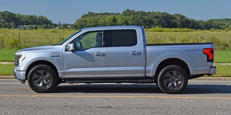 2022 ford f-150 lightning side