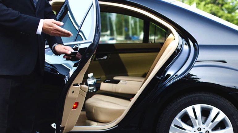 3 Advantages You Get With A Chauffeur