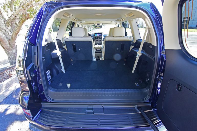 2023 lexus gx 460 luxury cargo