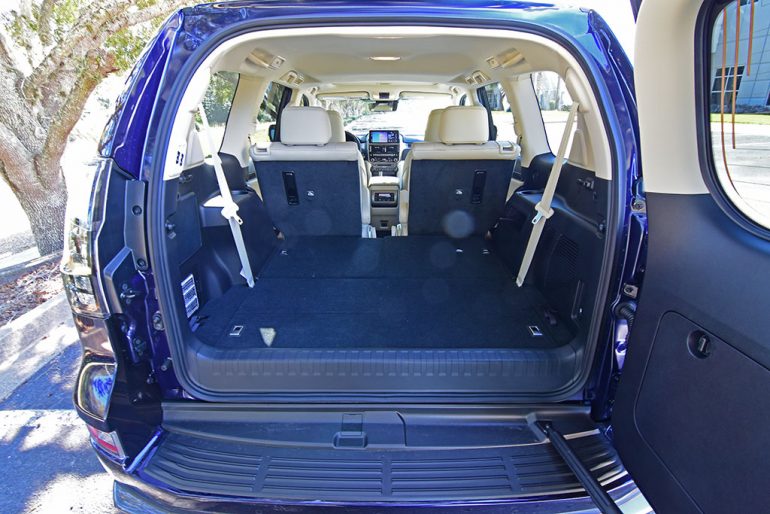 2023 lexus gx 460 luxury cargo