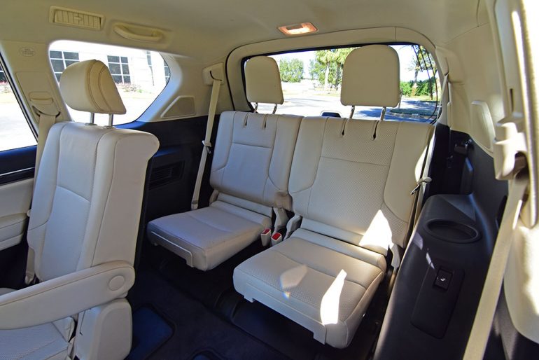 2023 lexus gx 460 luxury 3rd row seats