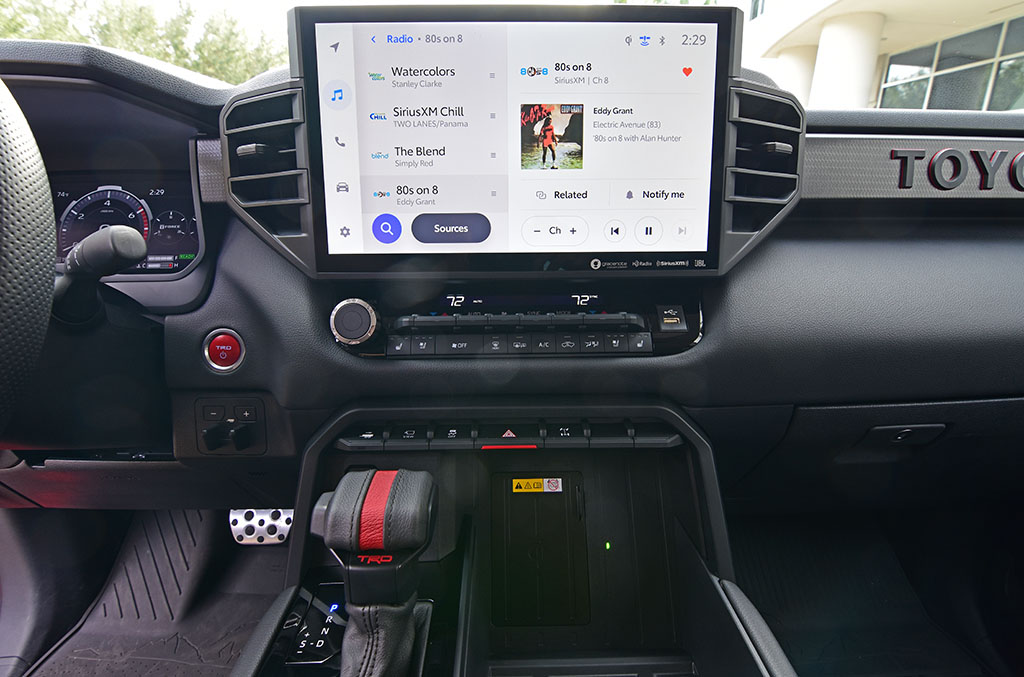SiriusXM Big 80s on 8 ✓