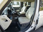 2023 land rover defender 130 front seats