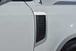 2023 land rover defender 130 side vents