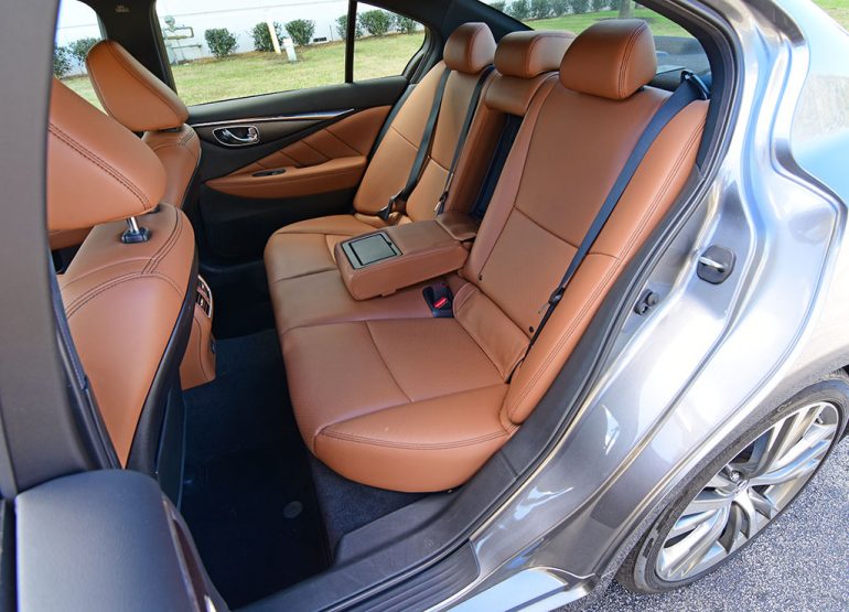 2023 infiniti q50 sensory awd back seats