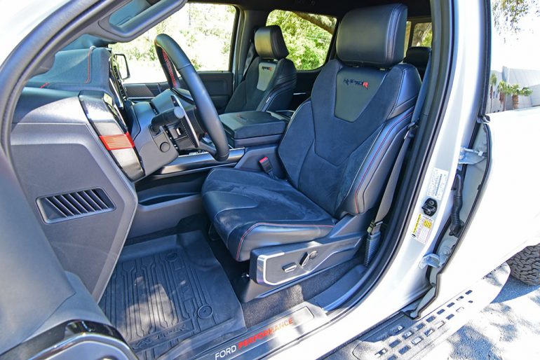 2023 ford f-150 raptor r front seats