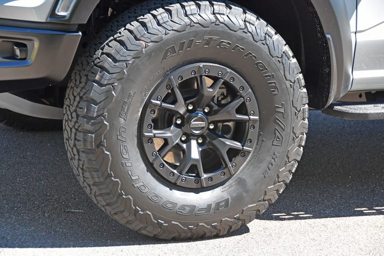 2023 ford f-150 raptor r wheel tire